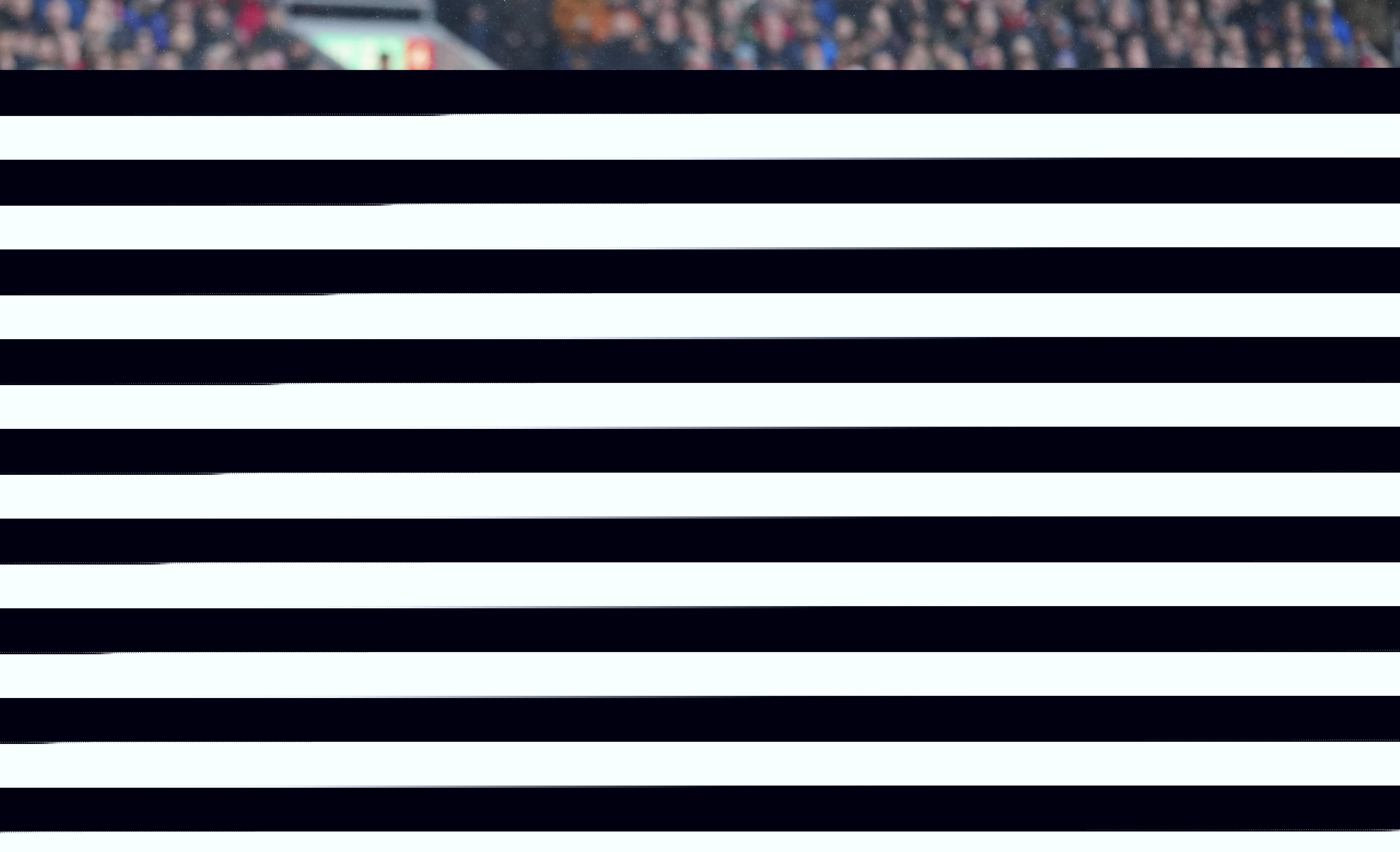 德国世界杯客场球衣实物图：深海军蓝设计+薄荷绿点缀（德国队世界杯客场战袍曝光：深海军蓝主色，薄荷绿点缀）