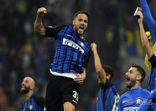 比赛集锦：利雅得胜利4-1赛哈特海湾，C罗献精彩倒钩（C罗倒钩闪耀，利雅得胜利4-1大胜赛哈特海湾｜比赛集锦）