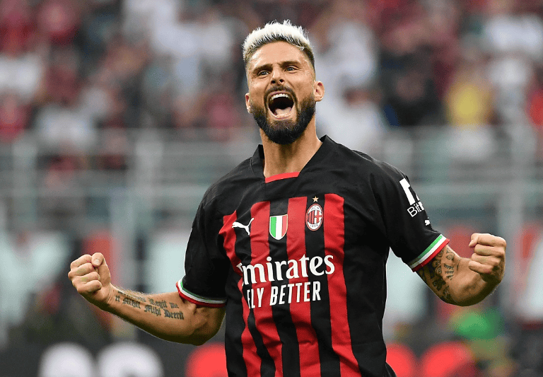 T倒了！预热《怪奇物语》最终季，拜仁球员穿特制热身服出场（拜仁球员穿定制热身服亮相，为《怪奇物语》最终季预热）