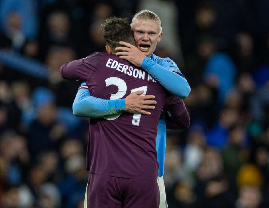 这球可惜了！杨瀚森跟进篮下未获队友传球打破得分荒（错失良机！杨瀚森篮下跟进未获传球，未能终结得分荒）