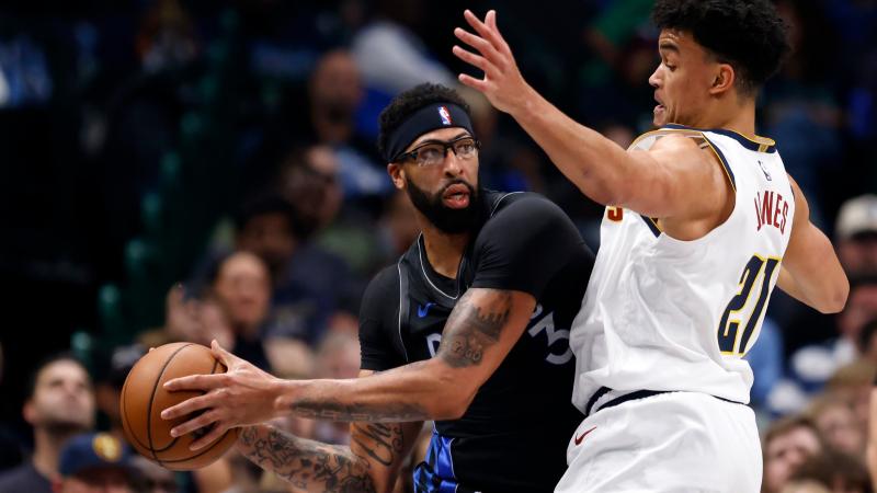 切尔西客场1-3不敌利兹联，终结7场不败，排名跌至第四，利兹联成功跳出降级区。（客场1-3不敌利兹，切尔西七场不败告终跌至第4，利兹脱离降级区）